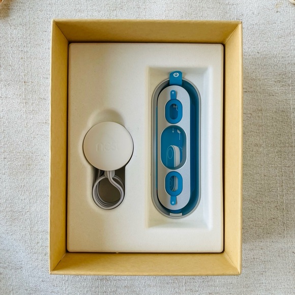 BNIB Nest Hello Video Doorbell (Wired) Camera + Security + Silicone Cover (Snow) - Picture 9 of 16